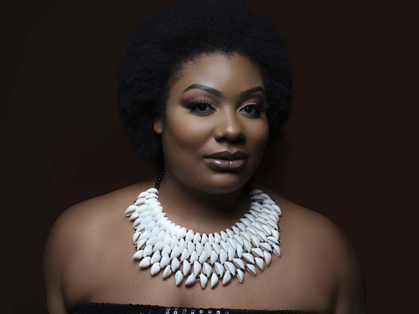Portrait of mezzo-soprano Raehann Bryce-Davis